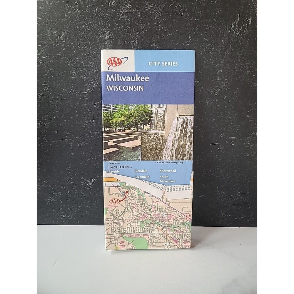 AAA Milwaukee Wisconsin City Series Map